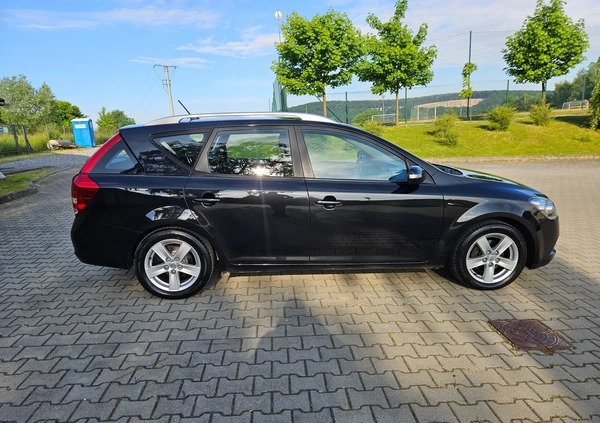 Kia Ceed cena 22900 przebieg: 120000, rok produkcji 2010 z Halinów małe 352